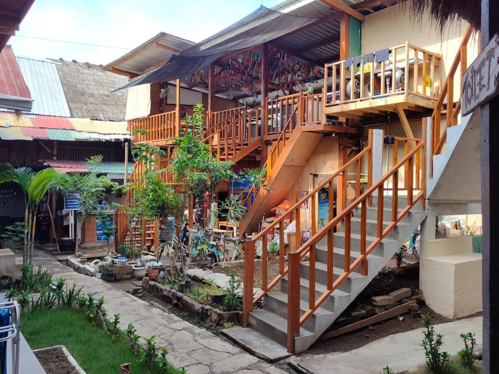 Fantastic B"N"B Hostel Gili Air Exterior photo