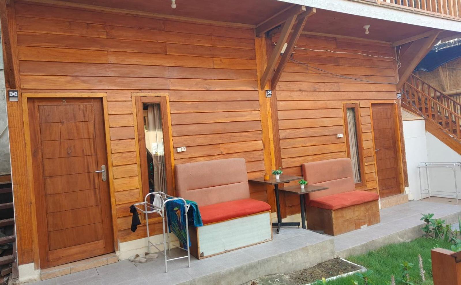 Fantastic B"N"B Hostel Gili Air Exterior photo