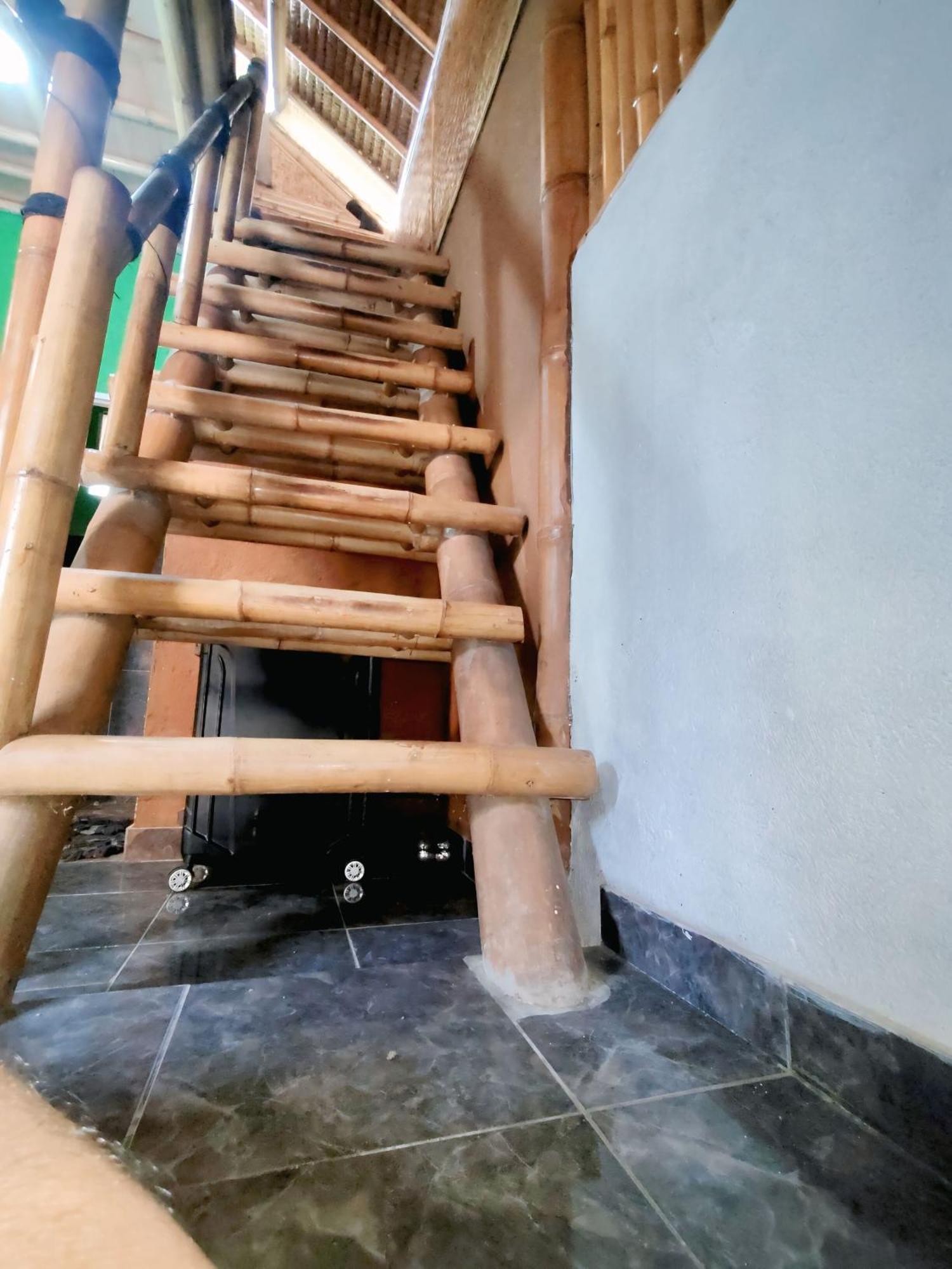 Fantastic B"N"B Hostel Gili Air Exterior photo